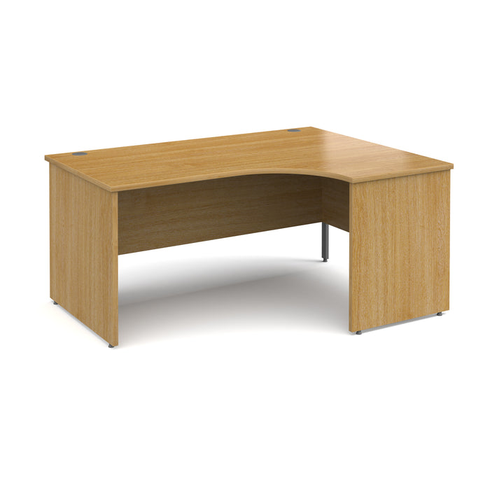 Contract 25 right hand ergonomic desk with panel ends and corner leg