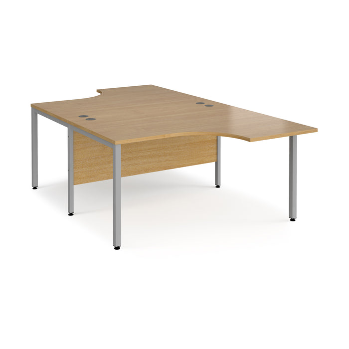 Maestro 25 back to back ergonomic desk with bench leg frame