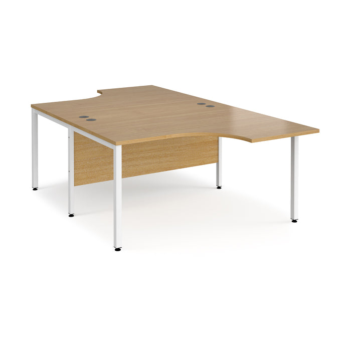 Maestro 25 back to back ergonomic desk with bench leg frame