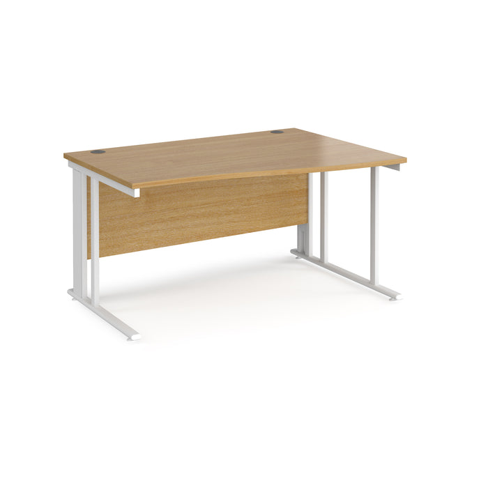 Maestro 25 right hand wave desk with cable managed leg frame